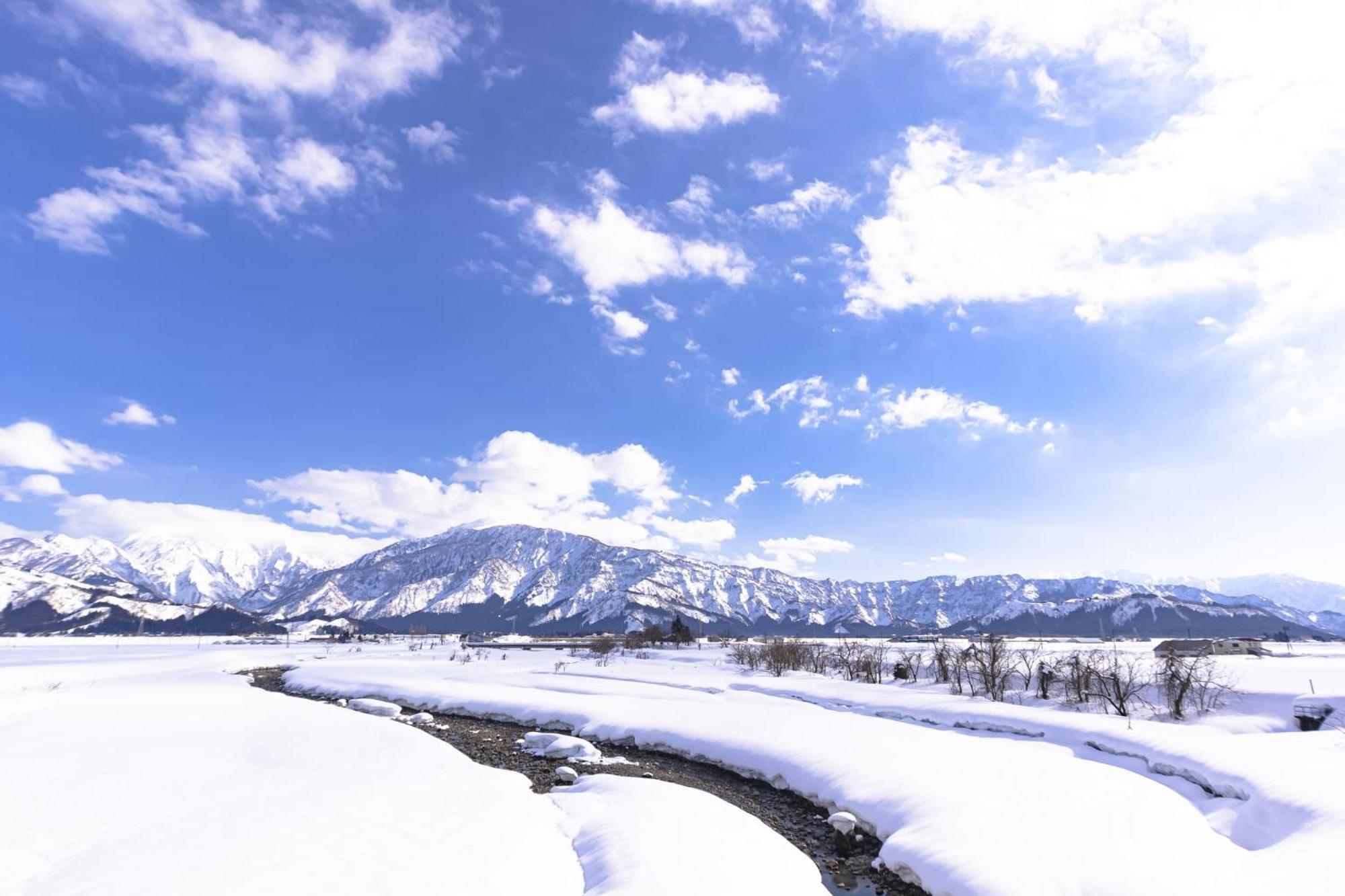 Отель Sakadojo Minamiuonuma Экстерьер фото