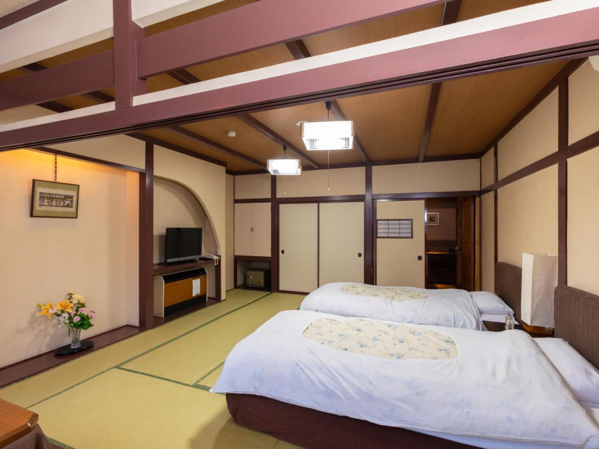 Отель Sakadojo Minamiuonuma Экстерьер фото