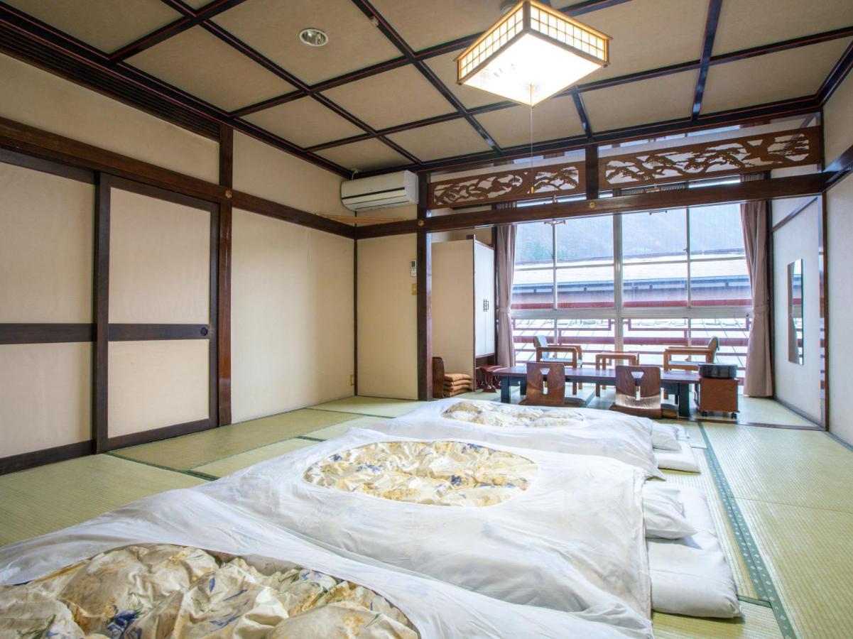 Отель Sakadojo Minamiuonuma Экстерьер фото
