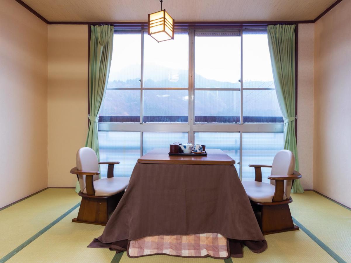 Отель Sakadojo Minamiuonuma Экстерьер фото